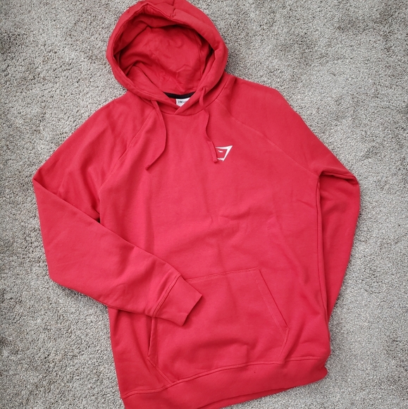 Gymshark crest hoodie in red - Picture 2 of 3